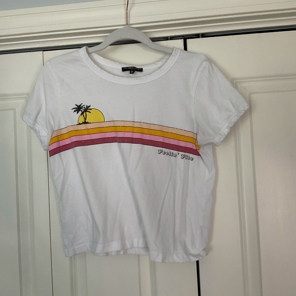 White t-shirt